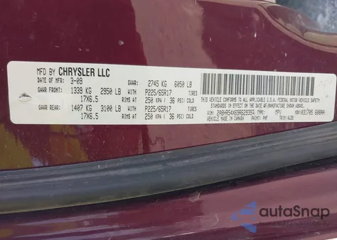 2009 Chrysler Town & Country Touring z USA, uszkodzony, nr VIN 2A8HR54X69R629397